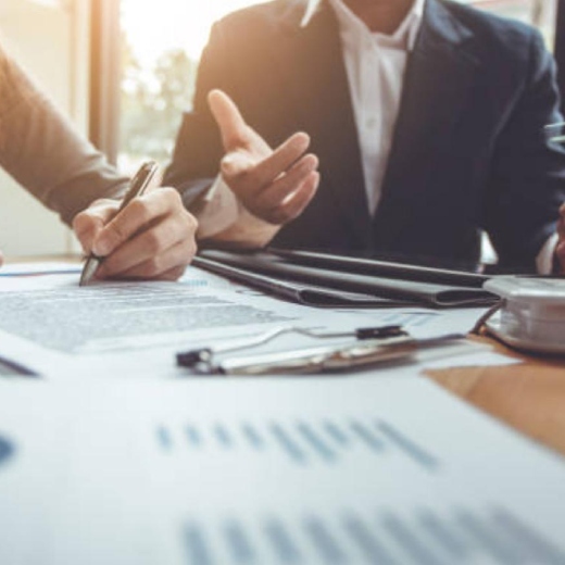 وکیل تنظیم دادخواست
